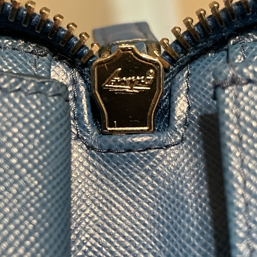 Prada unisex saffiano leather travel wallet - Picture 12 of 14